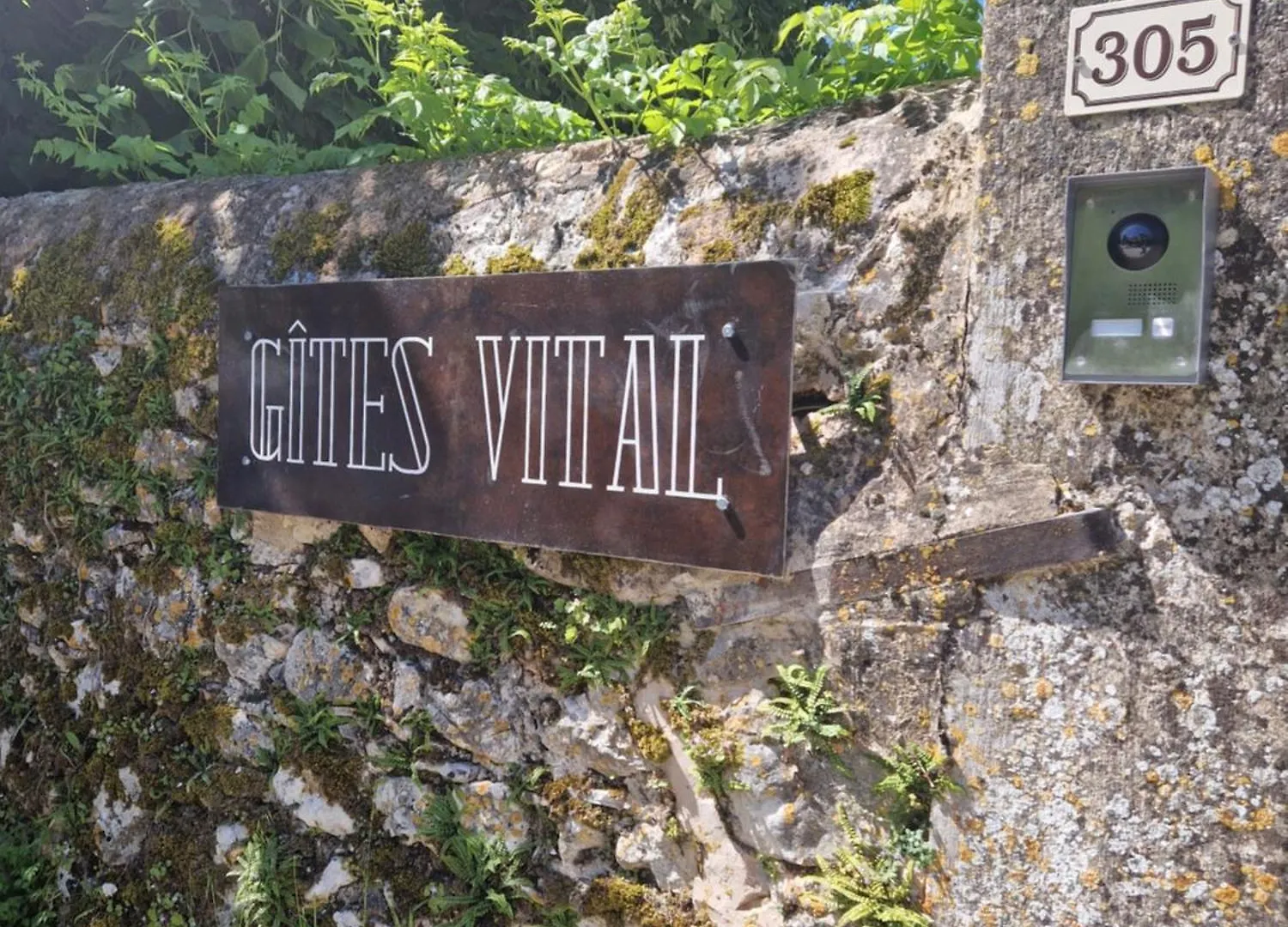 Gites De Charme - Gites Vital Peyrus 0*,  France